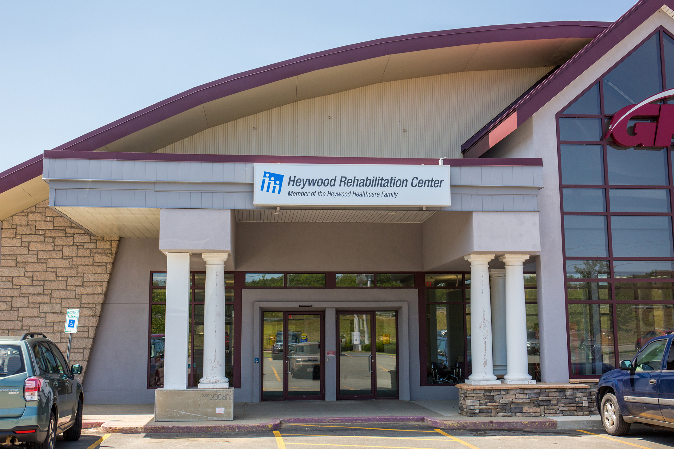 Help the patient overcome their addiction at Rehab centers